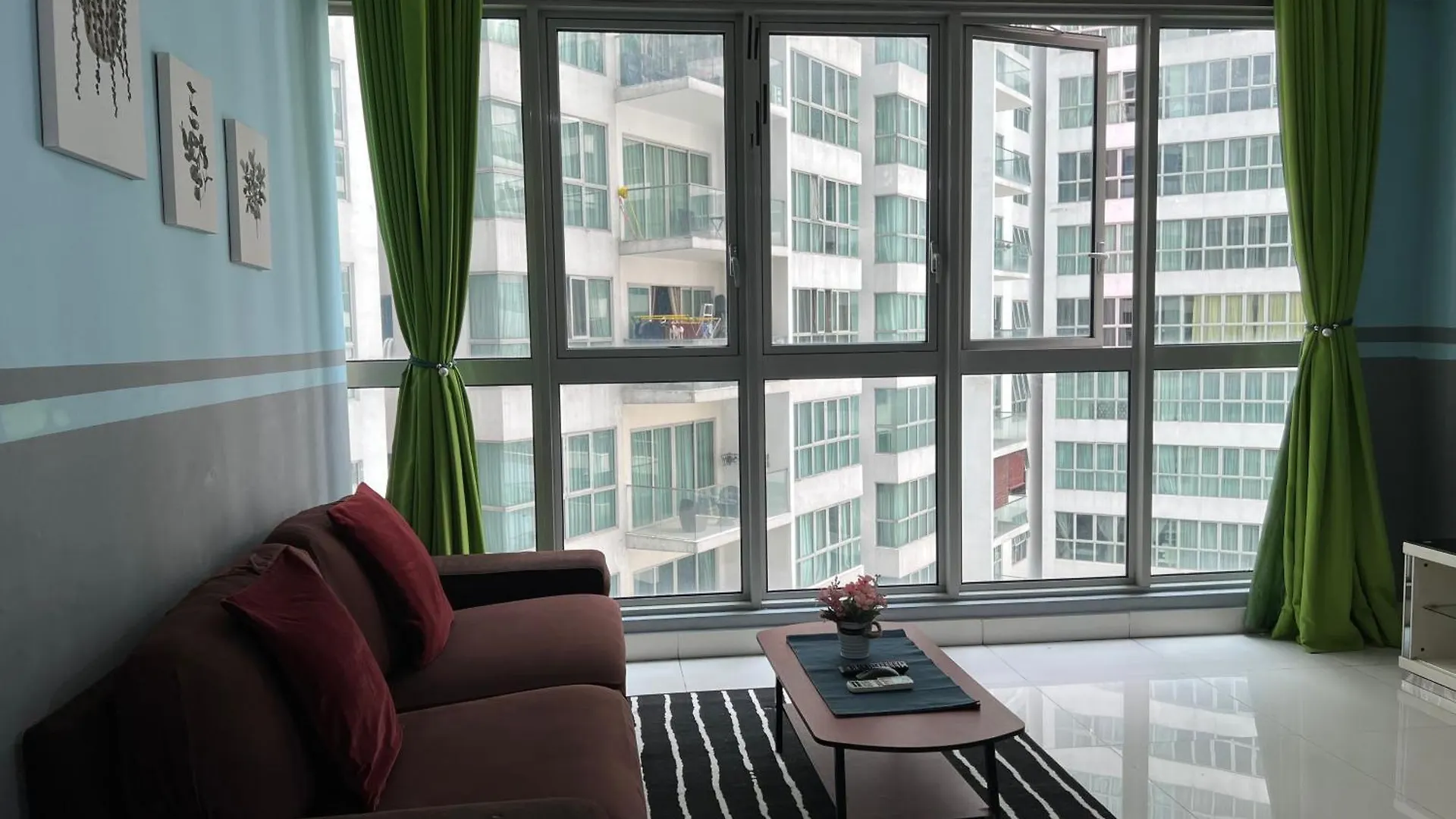 Apartman Regalia Sky Pool Klcc By Pasira Home Kuala Lumpur